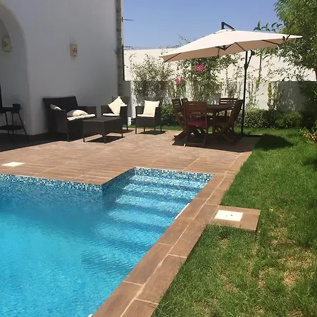 Villa Avec Piscine Triffa Exterior photo
